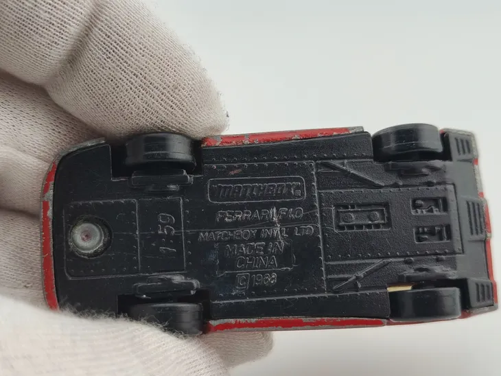 matchbox-ferrari-f40-marka-matchbox