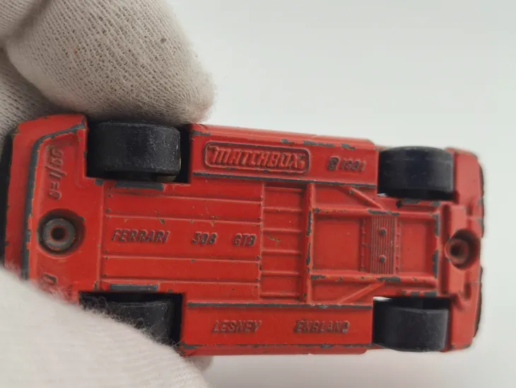 matchbox-ferrari-308-gtb-marka-matchbox