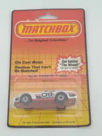mb09-matchbox-chevrolet-corvette-boxed