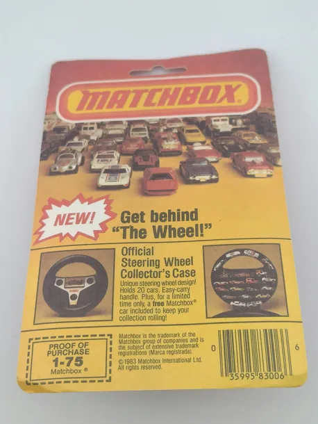 mb09-matchbox-chevrolet-corvette-boxed-stan-nowy