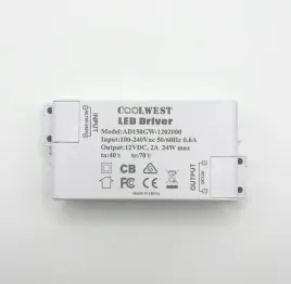 bialy-transformator-led-24w-12v-dc-2a-stale-napiecie-coolwest
