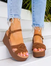 lekkie-plecione-sandaly-na-koturnie-boho-brazowe-41