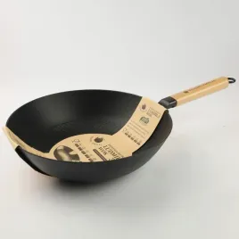 patelnia-zeliwna-wok-30cm-ludmila-gruba-solidna