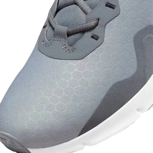 nike-legend-essential-2