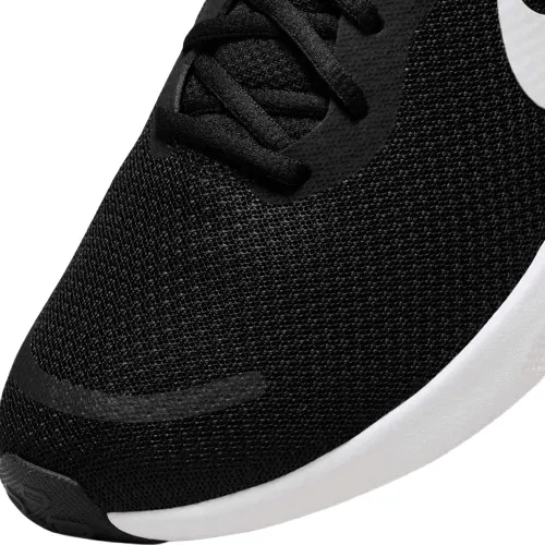 nike-revolution-7