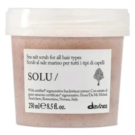 davines-essential-haircare-solu-sea-salt-scrub-gleboko-oczyszczajacy-peeli