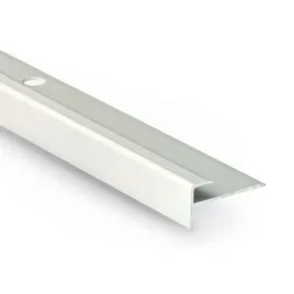 profil-schodowy-listwa-schodowa-wykonczen-paneli-lvt-srebrny-135m-15mm