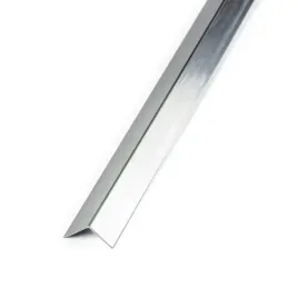 katownik-pcv-oslona-naroznik-20x20mm-srebrny-2m