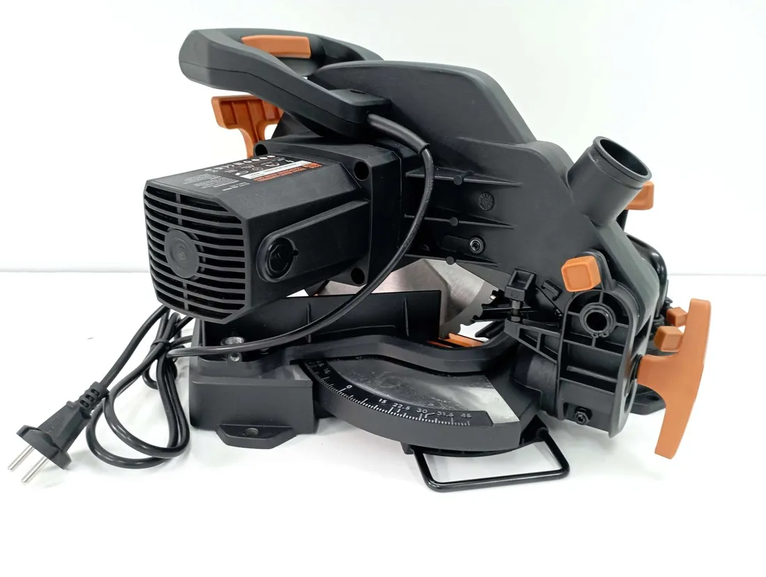 evolution-r210cms-pila-ukosna-210-mm-1200w