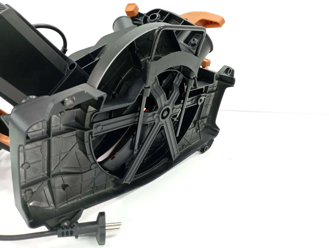 evolution-r210cms-pila-ukosna-210-mm-1200w