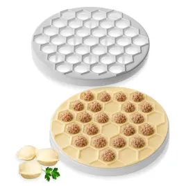 forma-foremka-pieroznica-24cm-do-pierogow-uszek-ravioli-37szt-wykrojnik