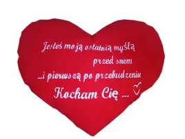 poduszka-serce-z-haftem