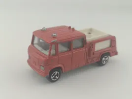 majorette-mercedes-pompier-aeroport