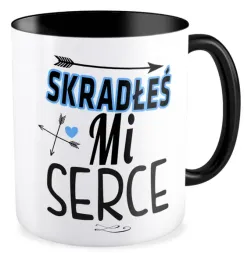 kubek-czarny-z-nadrukiem-prezent-na-walentynki-skradles-mi-serce-milosc