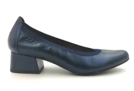 piekne-skorzane-pantofle-na-slupku-3-cm-20366-granatowe-skora-softbut-37