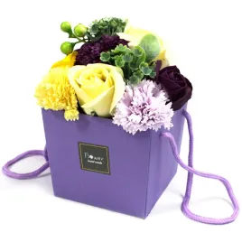 mydlany-bukiet-kwiatowy-fioletowy-ogrod-flower-box-prezent