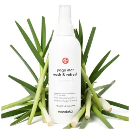 manduka-srodek-do-czyszczenia-maty-do-jogi-wash-and-refresh-237-ml