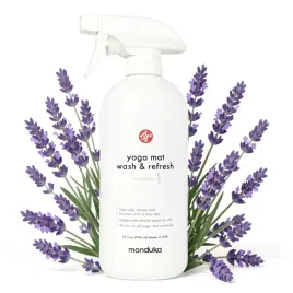 manduka-srodek-do-czyszczenia-maty-do-jogi-lawenda-946-ml-odswieza