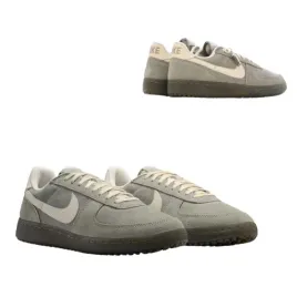 nike-field-general