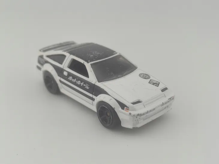hot-wheels-toyota-ae86-corolla