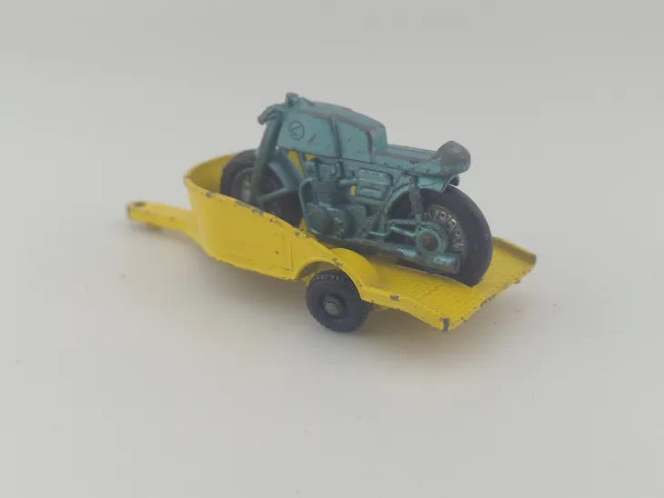 matchbox-honda-motorcycle-trailer-stan-nowy