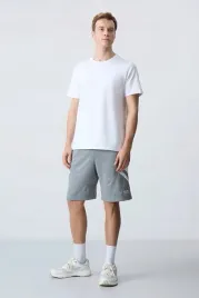 szare-meskie-spodenki-sportowe-z-kontrastowymi-wstawkami-xxl-5ia