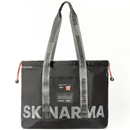 skinarma-torba-fardel-czarny-black