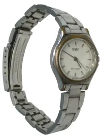zegarek-damski-na-bransolecie-casio-ltp-1130