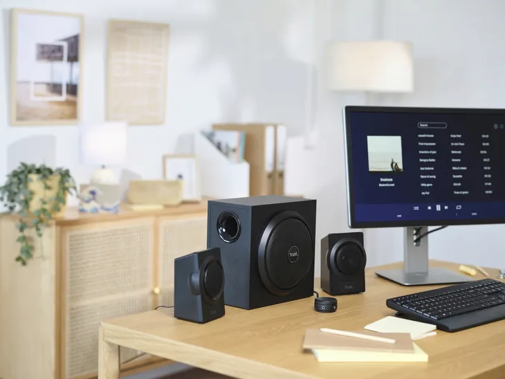 glosniki-trust-yuri-2-1-cechy-dodatkowe-bluetooth