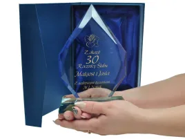 szklana-statuetka-glass-diamond-0070-rocznica-slubu