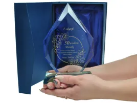 szklana-statuetka-glass-diamond-0070-urodziny