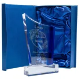 statuetka-blue-evolution-0104-urodziny-kolor-dominujacy-bezbarwny