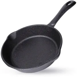 patelnia-zeliwna-litina-16-cm