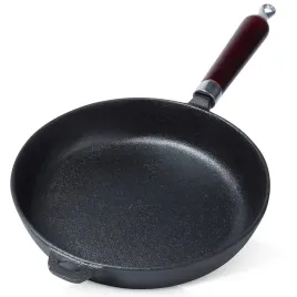 patelnia-zeliwna-cast-line-24-cm