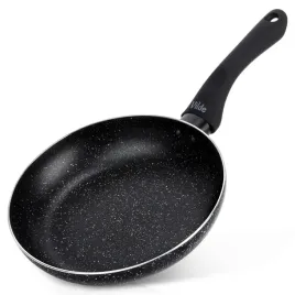 patelnia-granitowa-black-line-20-cm