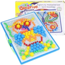 ukladanka-guzikowa-mozaika-puzzle-grzybki-pinezki-w-walizce-montessori