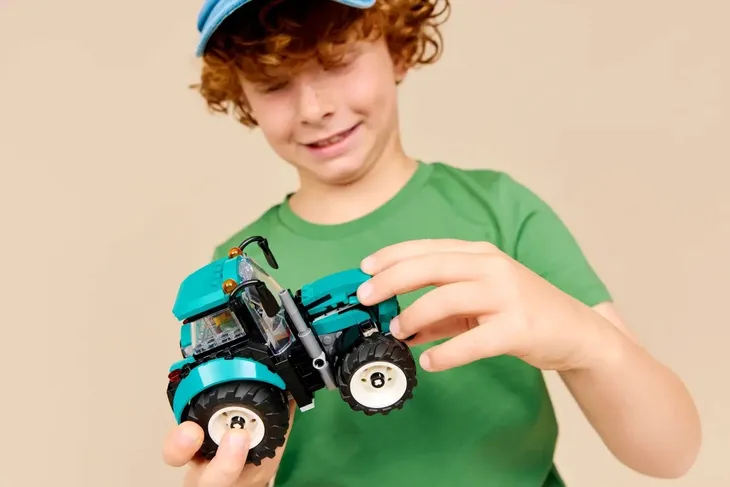 60498-lego-city-traktor-liczba-elementow-204
