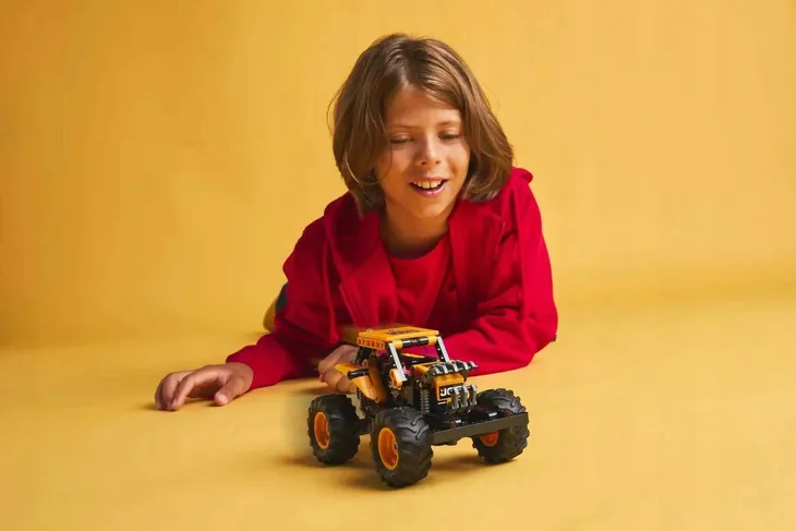 42199-lego-technic-monster-jam-digatron-liczba-elementow-218