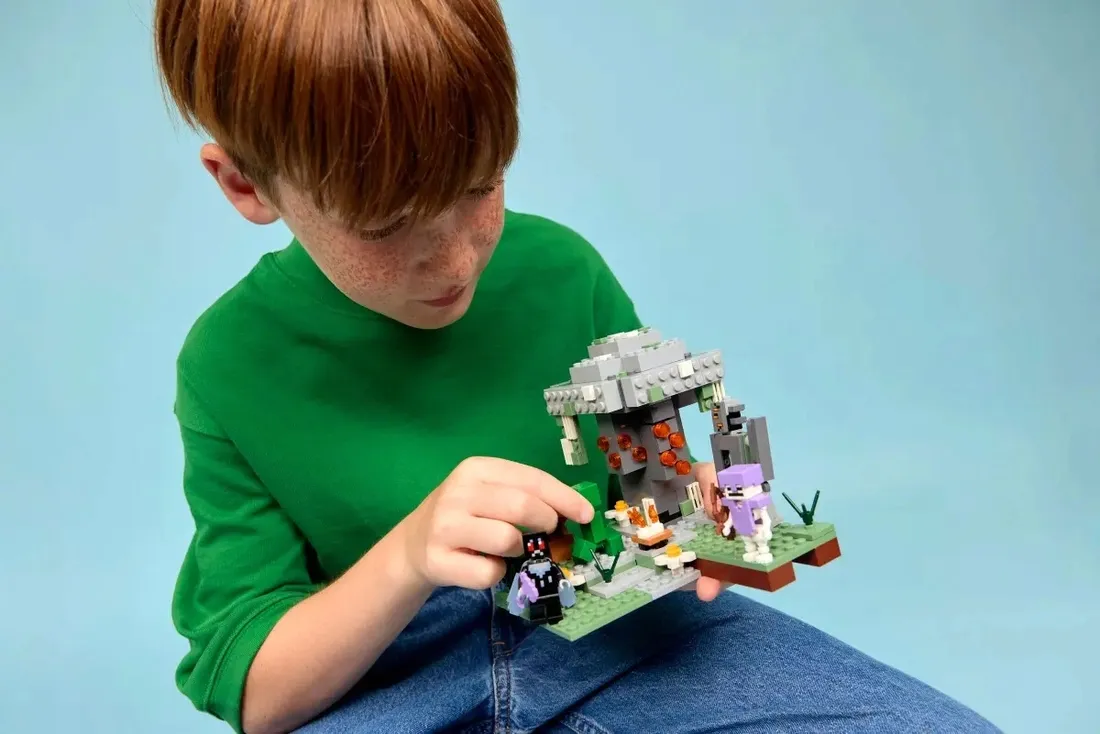 21586-lego-minecraft-blady-ogrod-stan-nowy