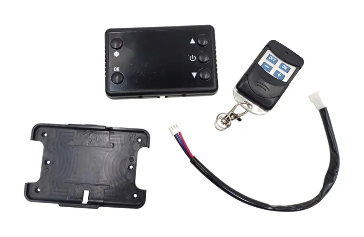 panel-lcd-z-pilotem-do-ogrzewania-stan-opakowania-oryginalne