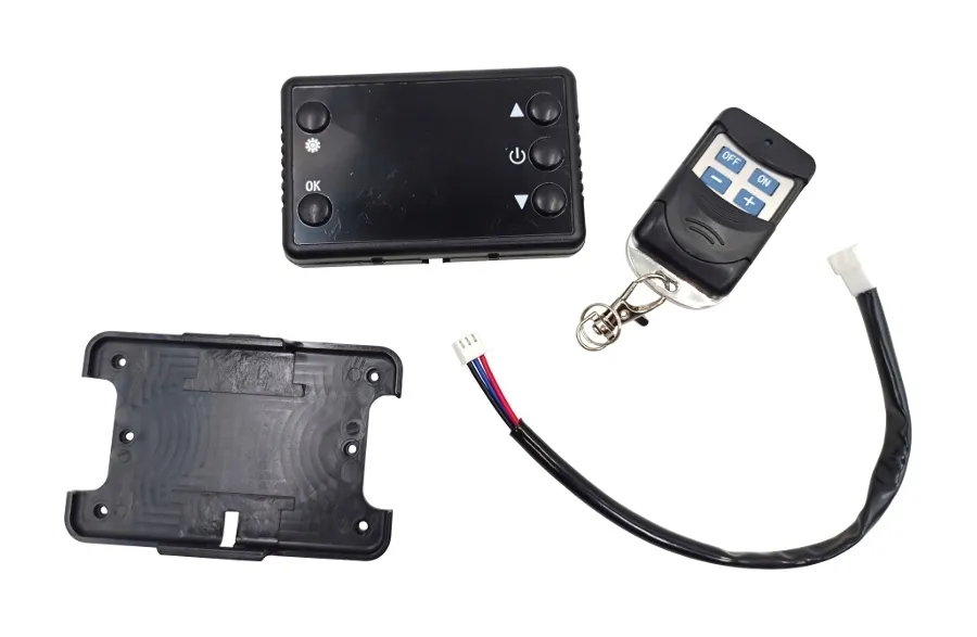 panel-lcd-z-pilotem-do-ogrzewania-stan-nowy