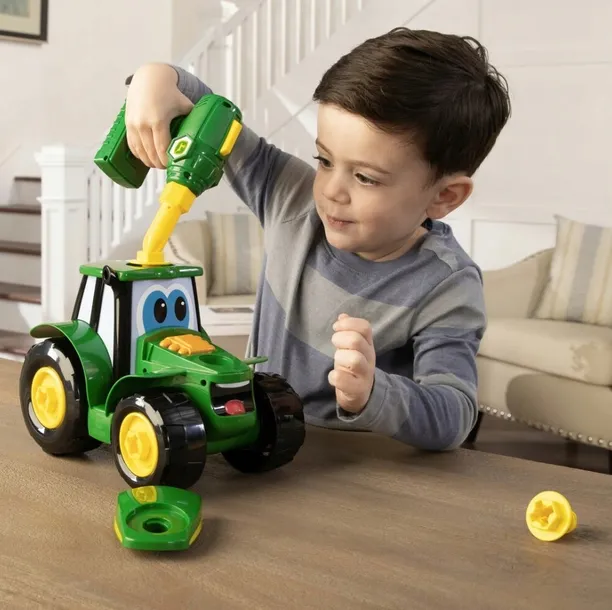 tomy-john-deere-zbuduj-traktor-johnny-material-plastik