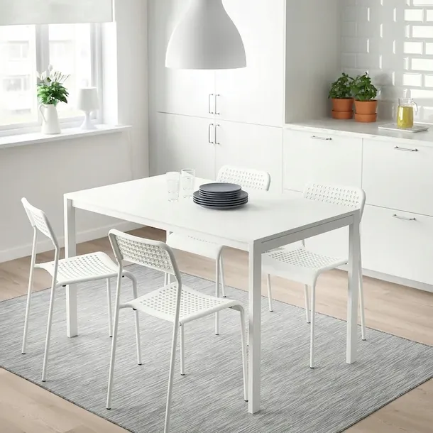 krzeslo-biale-ikea-adde-do-jadalni-marka-ikea