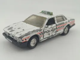 matchbox-super-kings-jaguar-xj6-police-policja
