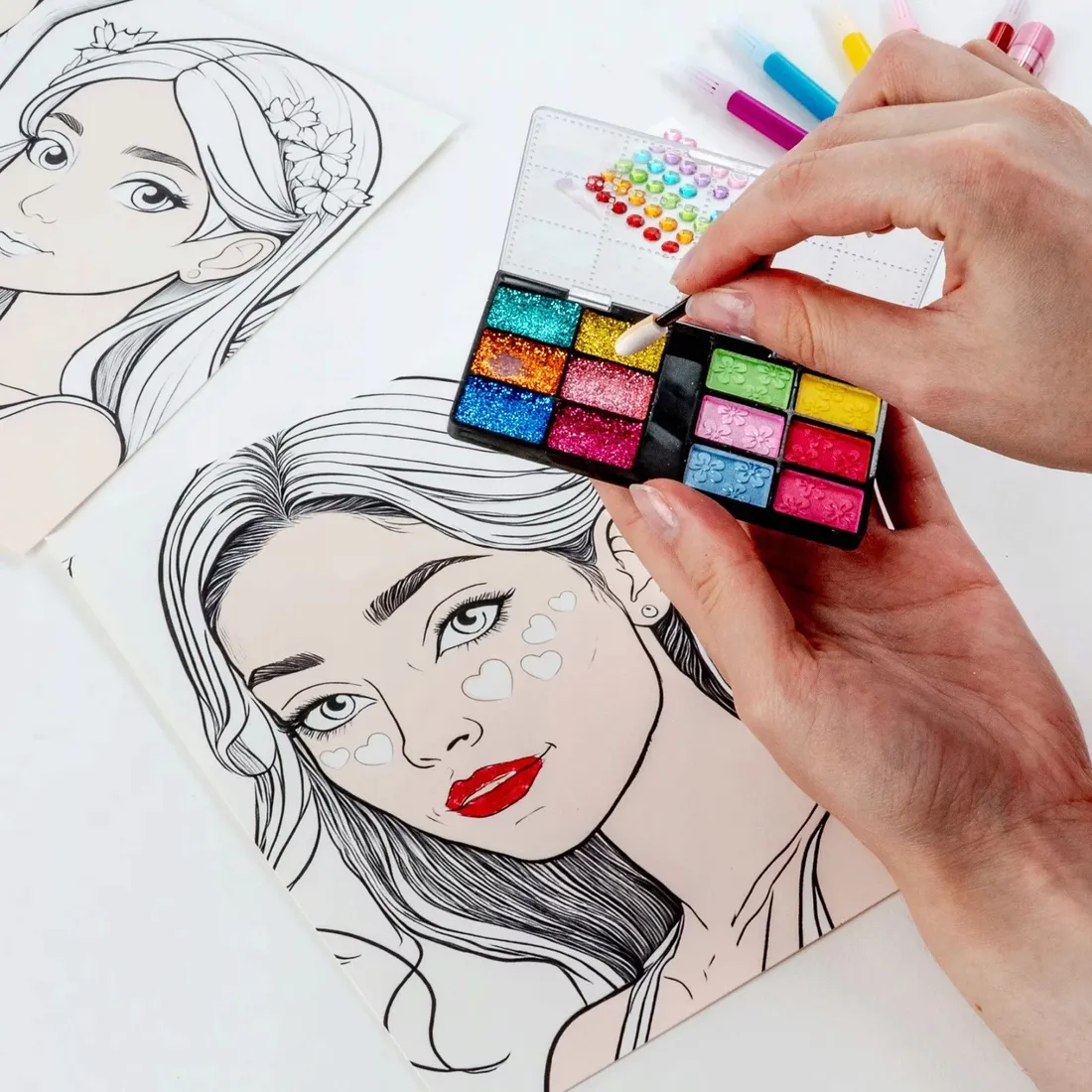 kolorowanka-plansze-make-up-kidea