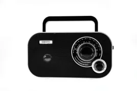 radio-przenosne-adler-cr-1140-fm-am-czarne-z-gniazdem-sluchawkowym-2-w