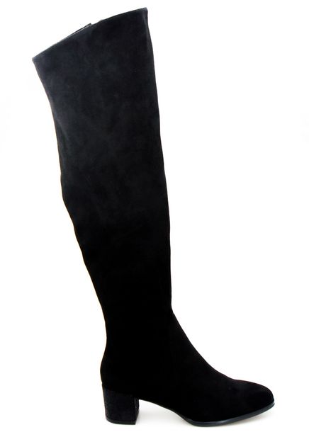 kozaki z ozdobnym obcasem