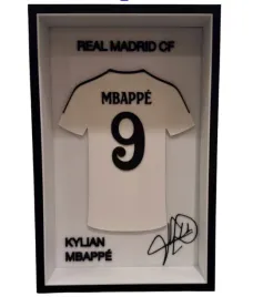 ramka-3d-koszulka-pilkarska-kylian-mbappe-real-madrid-cf-prezent