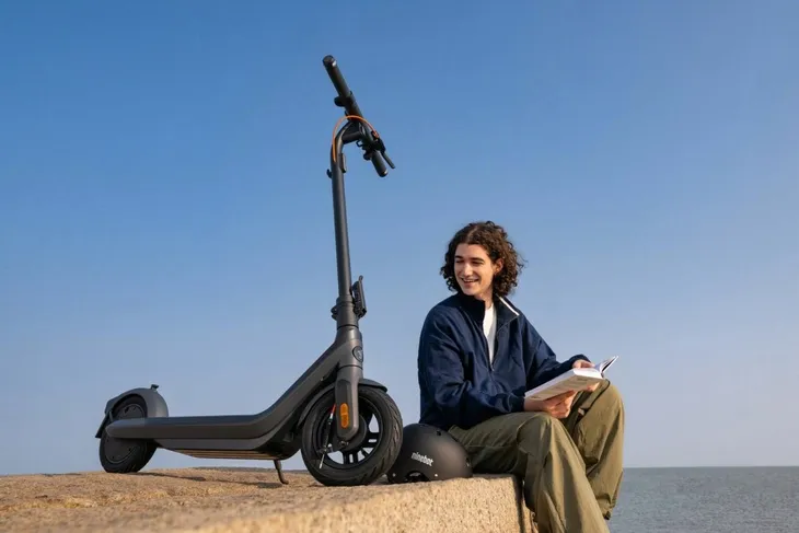 segway-ninebot-kickscooter-e2-pro-d-hamulec-nozny