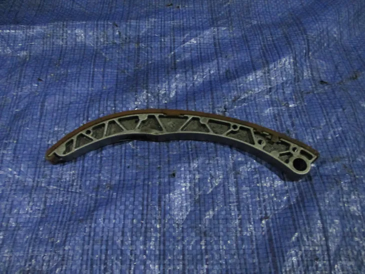 prowadnica-lancucha-oe-vw-059-109-510f